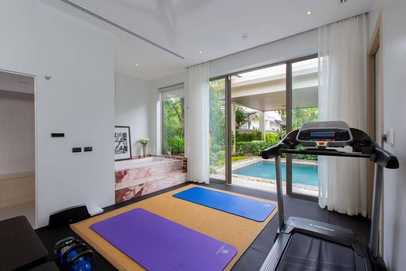 3-BR Villa, Phuket, Choeng Thale, Thalang, Phuket, 3 Bedrooms, 275 sqm, Villa For Sale, by Puttirat Kleebyam, 500566491 - DDproperty.com