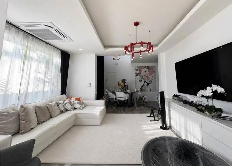 2BR Condo for Sale in Bang Tao Phuket | High Floor Near Beach & Investment, Phuket, Rawai, Muang Phuket, Phuket, 3 Bedrooms, 320 sqm, Villa For Sale, by Fazwaz (Thailand) Co., Ltd., 500566552 - DDproperty.com