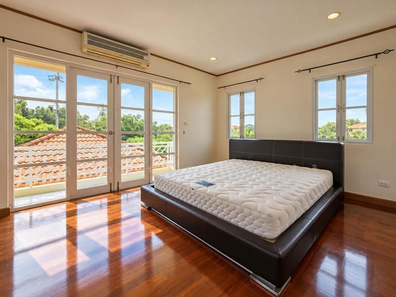 Ladawan Pinklao-Petchkasem, Bangkok, 626 ซ.4 ถ.กาญจนาภิเษก, Bang Phai, Bang Khae, Bangkok, 4 Bedrooms, 382 sqm, Single Detached House For Sale, by อุมาวรรณ ส่องศิริ, 500566577 - ลดาวัลย์ ปิ่นเกล้า-เพชรเกษม - DDproperty.com