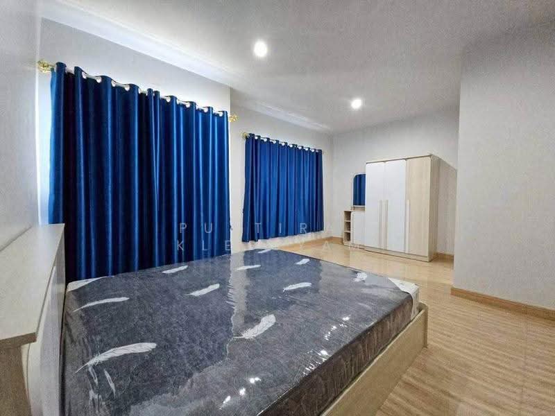 undefined, Chon Buri (Pattaya), Nong - Kham, Si Racha, Chon Buri (Pattaya), 3 Bedrooms, 204 sqm, Townhouse For Sale, by Puttirat Kleebyam, 500566604 - DDproperty.com