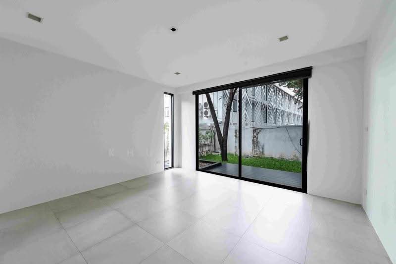 House / Home Office for Rent in Sukhumvit 28 | Near BTS Phrom Phong (SPSMG230), Bangkok, สุขุมวิท 28, Khong Tan, Khlong Toei, Bangkok, 2 Bedrooms, 250 sqm, Single Detached House For Rent, by Khun Ming, 500566605 - DDproperty.com