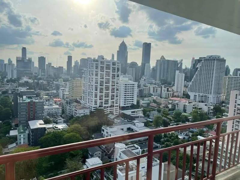 Lake Green, Bangkok, 199 Sukhumvit Soi 8, Khlong Toei, Bangkok, 2 Bedrooms, 125 sqm, Condo For Rent, by Nat Tantirapan, 500566683 - DDproperty.com