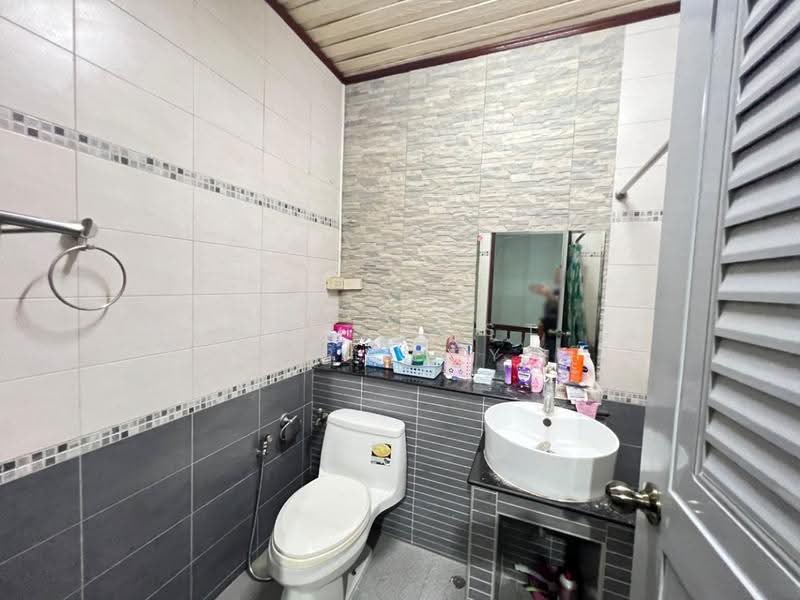 Baan Wongchai Nakorn : บ้านวงศ์ชัยนคร, นนทบุรี, ซอย โยธาธิการ นนทบุรี 2023, บางรักใหญ่, บางบัวทอง, นนทบุรี, 100 ตร.ม., ทาวน์เฮ้าส์ ขาย, โดย The Best Property บี, 500566755 - DDproperty.com