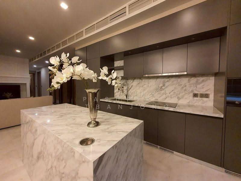 The Monument Thonglor, Bangkok, 998 Thonglor Road, Khlong Tan Nua, Watthana, Bangkok, 2 Bedrooms, 125 sqm, Condo For Rent, by Pasupit Ditbanjong, 500566761 - DDproperty.com
