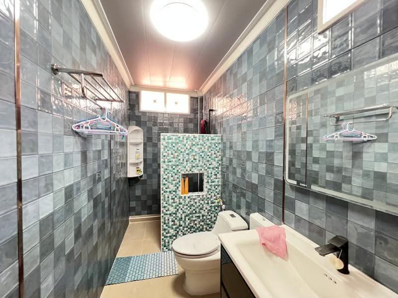 Baan Wongchai Nakorn, Nonthaburi, Soi Yothathikan, Nonthaburi 2023, Bang Rak Yai, Bang Bua Thong, Nonthaburi, 4 Bedrooms, 150 sqm, Townhouse For Sale, by The Best Property บี, 500566799 - DDproperty.com