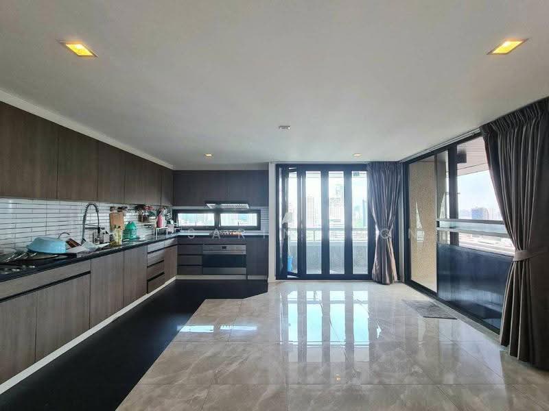 Asoke Towers, Bangkok, Sukhumvit 21 Road, Khlongtoei Nua, Watthana, Bangkok, 3 Bedrooms, 177 sqm, Condo For Sale, by Getsarin Aron, 500566867 - DDproperty.com