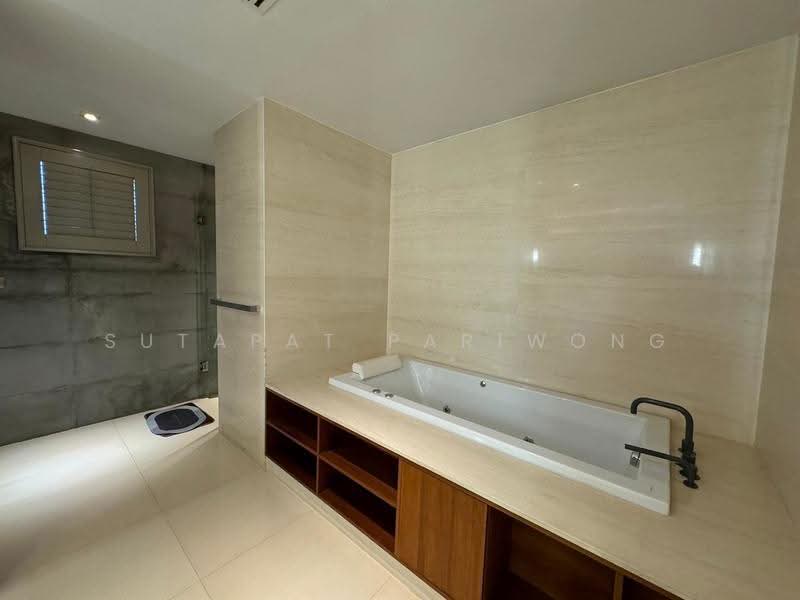 The Crest Ruamrudee, Bangkok, Soi Ruamrudee 2, Witthayu Road, Lumphini, Pathum Wan, Bangkok, 3 Bedrooms, 266 sqm, Condo For Rent, by Sutapat Pariwong, 500566879 - DDproperty.com