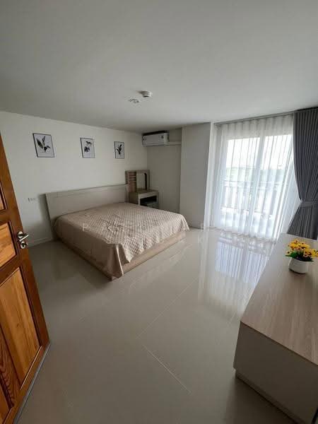 Royal Hill Resort : รอยัล ฮิลล์ รีสอร์ท, ชลบุรี, 154 ถ.ทัพพระยา, หนองปรือ, บางละมุง, ชลบุรี, 146 ตร.ม., คอนโด ให้เช่า, โดย Patchara Srisak, 500566913 - DDproperty.com
