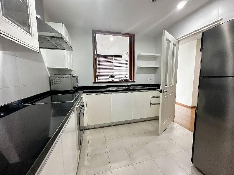 Siri Residence : สิริ เรสซิเด้นซ์, กรุงเทพ, 21 ซอยสุขุมวิท 24, คลองตัน, คลองเตย, กรุงเทพ, 141 ตร.ม., คอนโด ขาย, โดย Chayanin Khanijou, 500566936 - DDproperty.com