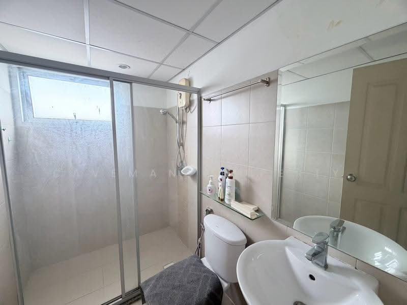 Supalai Park Ekkamai-Thonglor, Bangkok, Petchaburi Road, Bang Kapi, Huai Khwang, Bangkok, 1 Bedroom, 55 sqm, Condo For Rent, by Caveman Property, 500566952 - DDproperty.com