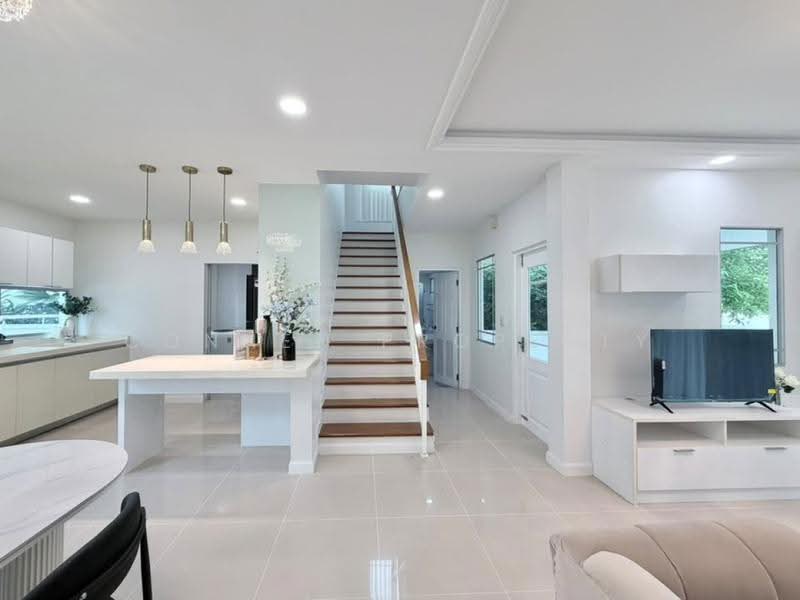 Manthana Onnut-Wongwan 2, Bangkok, Sukhaphiban 2 Road, Prawet, Bangkok, 4 Bedrooms, 215 sqm, Single Detached House For Rent, by Connex Property, 500567001 - DDproperty.com