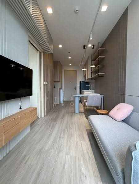 Noble State 39, Bangkok, 35 Soi Sukhumvit 39, Khlong Tan Nua, Watthana, Bangkok, 1 Bedroom, 30 sqm, Condo For Rent, by Getsarin Aron, 500567008 - DDproperty.com