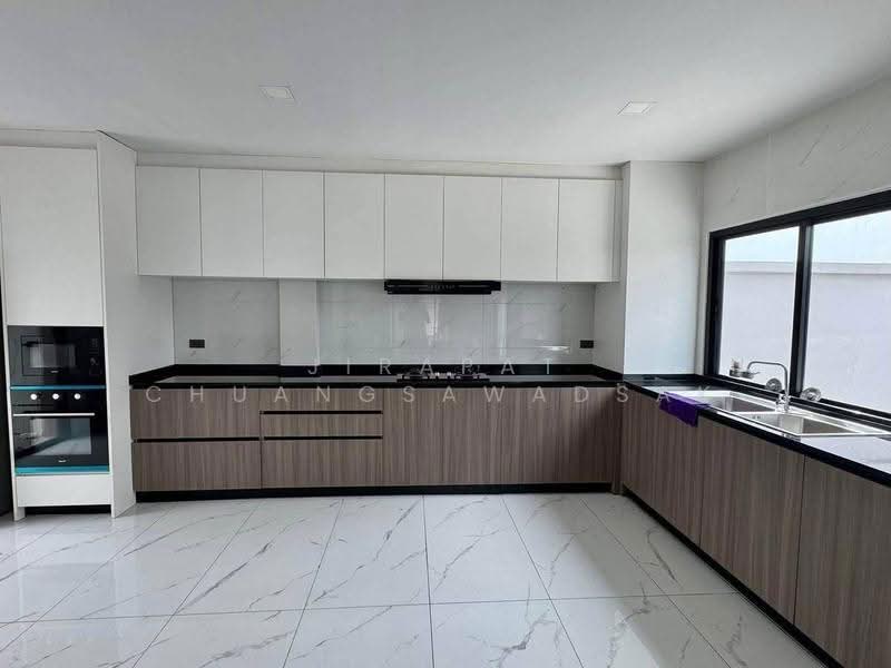 Chokchai Village 9, Chon Buri (Pattaya), Bang Lamung, Bang Lamung (Pattaya), Chon Buri (Pattaya), 5 Bedrooms, 280 sqm, Townhouse For Rent, by Jirapat Chuangsawadsak, 500567015 - DDproperty.com