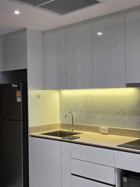 Fynn Asoke, Bangkok, 28 Sukhumvit 10 Alley, Khlong Toei, Bangkok, 2 Bedrooms, 62 sqm, Condo For Rent, by Getsarin Aron, 500567026 - DDproperty.com