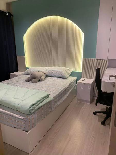 Life Sathorn Sierra, Bangkok, Ratchaphruek Rd, Talat Plu, Thon Buri, Bangkok, 1 Bedroom, 36 sqm, Condo For Rent, by Atitayaporn Robwongjan, 500567056 - DDproperty.com
