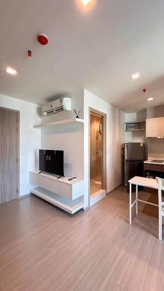 Life Sathorn Sierra, Bangkok, Ratchaphruek Rd, Talat Plu, Thon Buri, Bangkok, 1 Bedroom, 33 sqm, Condo For Rent, by Atitayaporn Robwongjan, 500567103 - DDproperty.com