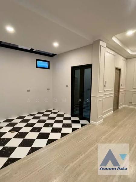 Newly renovated 3 Bedrooms Townhouse for Rent in Sukhumvit, Bangkok near BTS On Nut, Bangkok, Khlong Tan Nua, Watthana, Bangkok, 3 Bedrooms, 220 sqm, Single Detached House For Rent, by Accom Asia, 500567201 - DDproperty.com