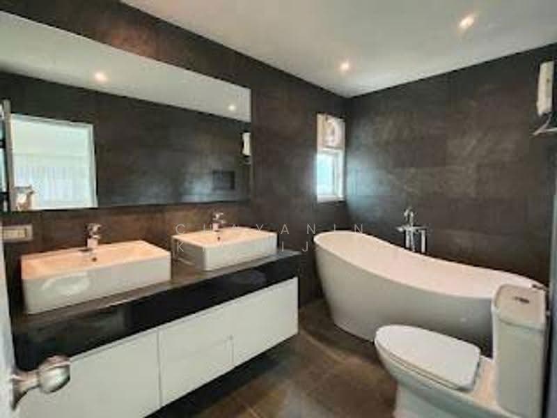 Silom Condominium, Bangkok, Silom, Bang Rak, Bangkok, 2 Bedrooms, 144 sqm, Condo For Rent, by Chayanin Khanijou, 500567244 - DDproperty.com