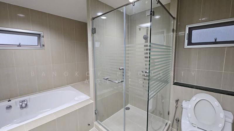 Bangkok View Tower, Bangkok, Soi Sukhumvit 31, Khlongtoei Nua, Watthana, Bangkok, 3 Bedrooms, 250 sqm, Condo For Rent, by BANGKOK PROPERTY AGENTS, 500567251 - DDproperty.com