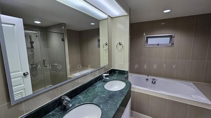 Bangkok View Tower, Bangkok, Soi Sukhumvit 31, Khlongtoei Nua, Watthana, Bangkok, 3 Bedrooms, 250 sqm, Condo For Rent, by BANGKOK PROPERTY AGENTS, 500567251 - DDproperty.com
