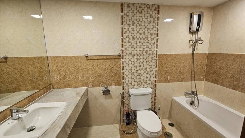 Fifty Fifth Tower, Bangkok, 84 Soi Sukhumvit 55, Sukhumvit Road, Khlong Tan Nua, Watthana, Bangkok, 3 Bedrooms, 165 sqm, Condo For Rent, by BANGKOK PROPERTY AGENTS, 500567281 - DDproperty.com