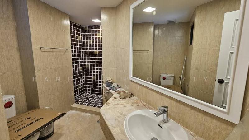 Fifty Fifth Tower, Bangkok, 84 Soi Sukhumvit 55, Sukhumvit Road, Khlong Tan Nua, Watthana, Bangkok, 3 Bedrooms, 165 sqm, Condo For Rent, by BANGKOK PROPERTY AGENTS, 500567281 - DDproperty.com