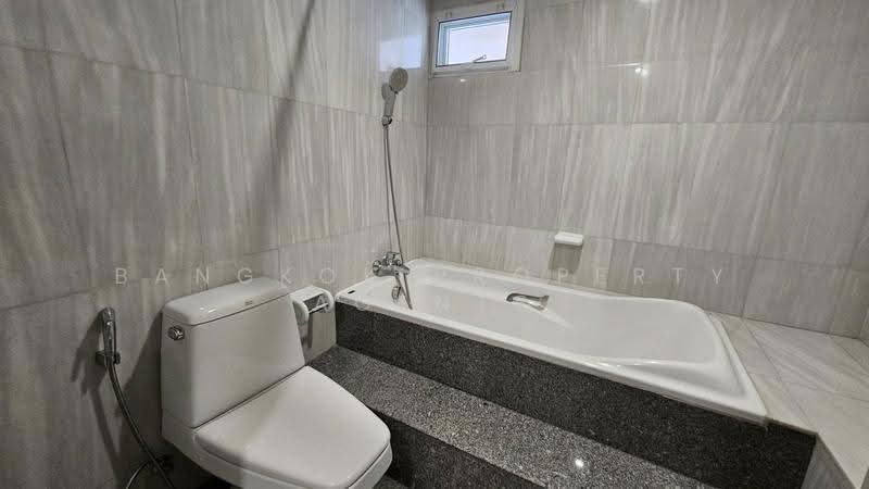 GM Tower, Bangkok, 39 Soi Sukhumvit 20, Khlong Toei, Khlong Toei, Bangkok, 4 Bedrooms, 450 sqm, Condo For Rent, by BANGKOK PROPERTY AGENTS, 500567324 - DDproperty.com