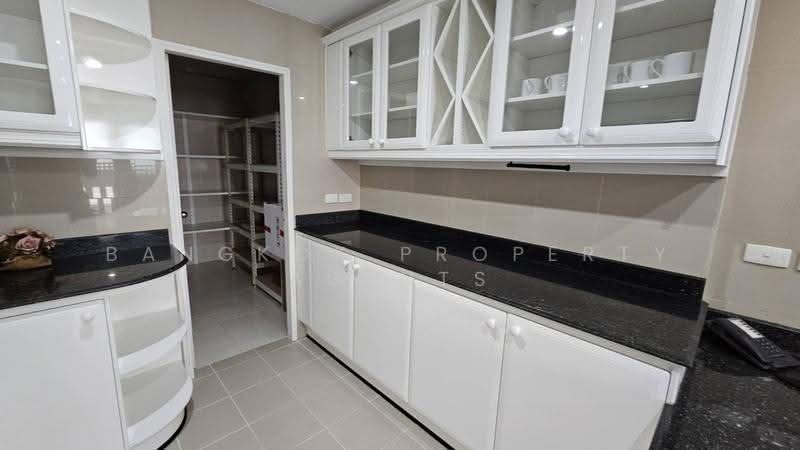 GM Tower, Bangkok, 39 Soi Sukhumvit 20, Khlong Toei, Khlong Toei, Bangkok, 4 Bedrooms, 450 sqm, Condo For Rent, by BANGKOK PROPERTY AGENTS, 500567324 - DDproperty.com