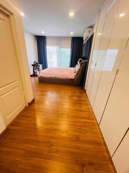 Centro Suksawat-Rama 3, Bangkok, Pracha Uthit Road 69, Bangmot, Thung Khru, Bangkok, 4 Bedrooms, 190 sqm, Single Detached House For Sale, by ERA Holding (Thailand) Co., Ltd., 500567340 - DDproperty.com