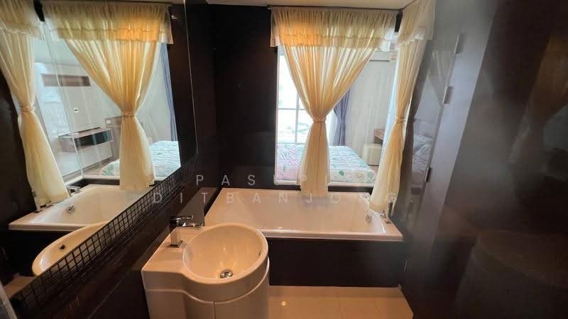 Rhythm Sathorn, Bangkok, 141 Soi Sathorn 21, Yan Nawa, Sathon, Bangkok, 1 Bedroom, 45 sqm, Condo For Rent, by Pasupit Ditbanjong, 500567381 - DDproperty.com