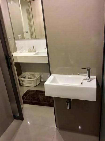 Rhythm Sukhumvit 42, Bangkok, Soi Sukhumvit 42, Sukhumvit Road, Phra Kanong, Khlong Toei, Bangkok, 1 Bedroom, 45 sqm, Condo For Rent, by Chayanin Khanijou, 500567394 - DDproperty.com