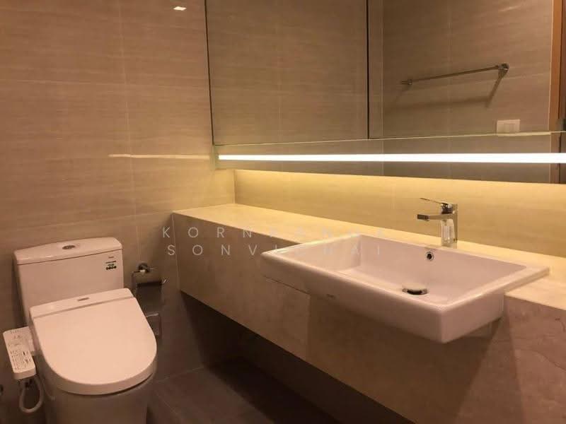 Noble BE33, Bangkok, 19 Soi Sukhumvit 33, Khlong Tan Nua, Watthana, Bangkok, 2 Bedrooms, 60 sqm, Condo For Rent, by Kornkanok Sonvichai, 500567412 - DDproperty.com