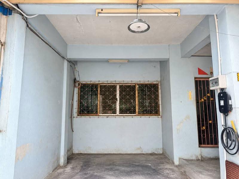 Pieamsuk Garden Ville, Pathum Thani, Bang Dua, Muang Pathum Thani, Pathum Thani, 5 Bedrooms, 180 sqm, Townhouse For Sale, by กรกฤตย์ บุญสระ, 500567424 - DDproperty.com