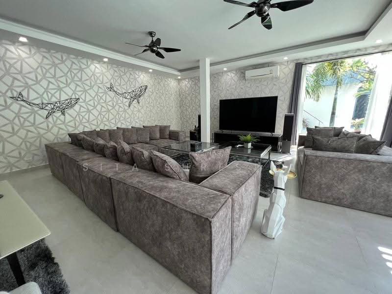 undefined, Chon Buri (Pattaya), Nong Pru, Bang Lamung (Pattaya), Chon Buri (Pattaya), 5 Bedrooms, 694 sqm, Villa For Sale, by Sita Shrestha, 500567453 - DDproperty.com