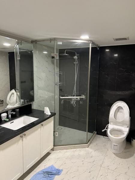 State Tower, Bangkok, 1055 Silom Road, Silom, Bang Rak, Bangkok, 1 Bedroom, 68 sqm, Condo For Rent, by ทศวัฏฏ์ วิเศษสัมมาพันธ์, 500567460 - DDproperty.com