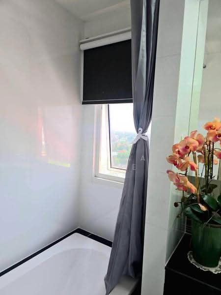 The Coast, Bangkok, 3888 Sukhumvit Road, Bang Na Tai, Bang Na, Bangkok, 2 Bedrooms, 62 sqm, Condo For Rent, by Najawa Salae, 500567473 - DDproperty.com