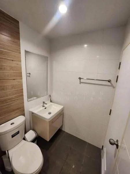 Metro Sky Wutthakat, Bangkok, Thanon Wutthakat, Talat Plu, Thon Buri, Bangkok, 1 Bedroom, 29 sqm, Condo For Sale, by Atitayaporn Robwongjan, 500567475 - DDproperty.com