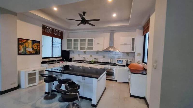 Paradise Villa 1 & 2, Chon Buri (Pattaya), Nong Pru, Bang Lamung (Pattaya), Chon Buri (Pattaya), 6 Bedrooms, 400 sqm, Villa For Rent, by Kradumthong Wongchan, 500567485 - DDproperty.com