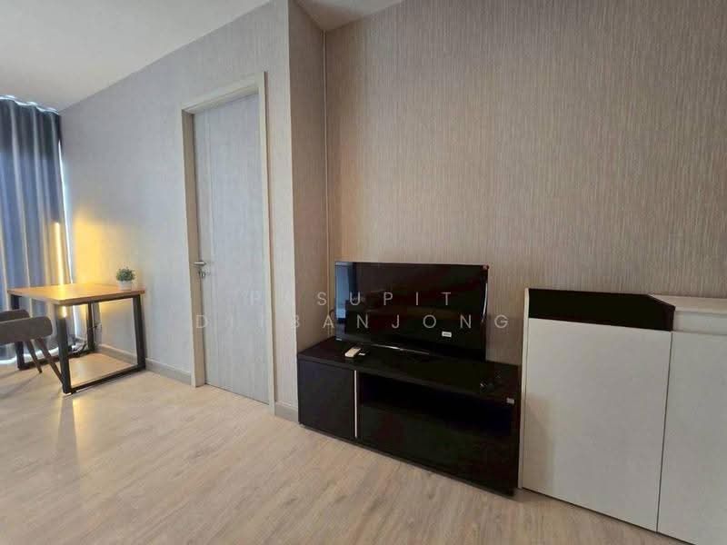 Rhythm Sukhumvit 36-38, Bangkok, 55 Soi Sukhumvit 36, Sukhumvit Road, Phra Kanong, Khlong Toei, Bangkok, 1 Bedroom, 33 sqm, Condo For Rent, by Pasupit Ditbanjong, 500567557 - DDproperty.com