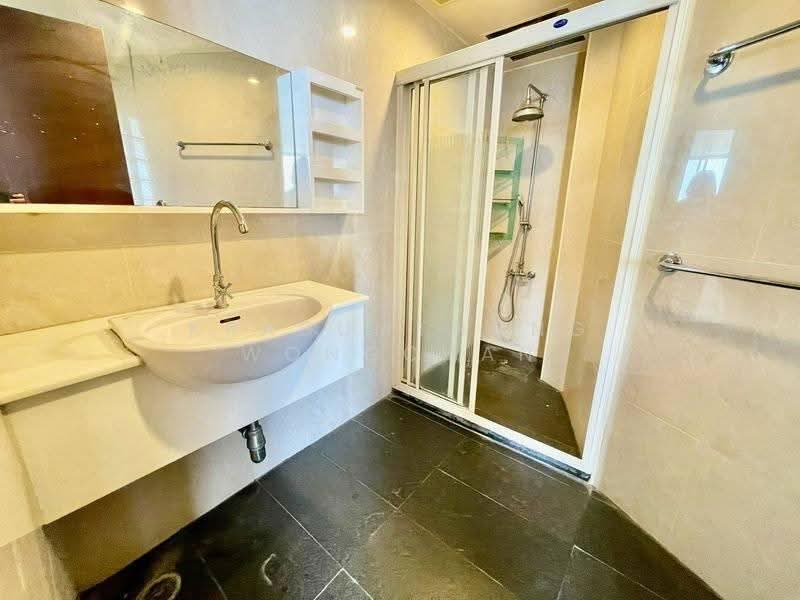 Rama Harbour View, Chon Buri (Pattaya), 25 Soi Mu Ban Home Town Phase 2 Soi 4, Surasak, Si Racha, Chon Buri (Pattaya), 3 Bedrooms, 150 sqm, Condo For Rent, by Kradumthong Wongchan, 500567570 - DDproperty.com