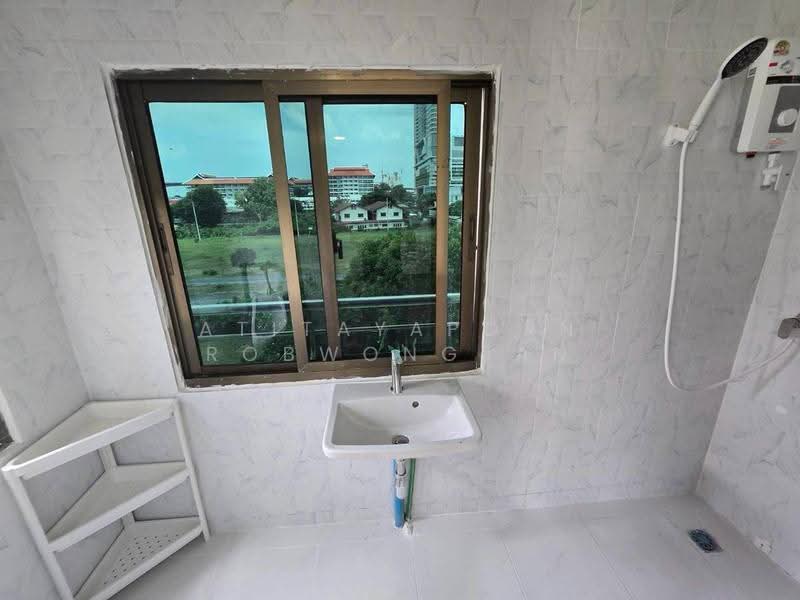 Charoennakorn River Place, Bangkok, Charoennakorn Road, Samlae, Thon Buri, Bangkok, 3 Bedrooms, 110 sqm, Condo For Rent, by Atitayaporn Robwongjan, 500567624 - DDproperty.com