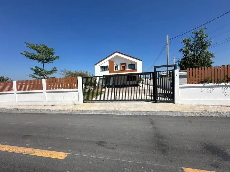 3-BR House, Bangkok, Praborommaharatchawang, Phra Nakhon, Bangkok, 3 Bedrooms, 200 sqm, Single Detached House For Sale, by Sataporn Jalao, 500567631 - DDproperty.com