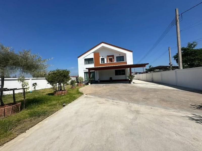3-BR House, Bangkok, Praborommaharatchawang, Phra Nakhon, Bangkok, 3 Bedrooms, 200 sqm, Single Detached House For Sale, by Sataporn Jalao, 500567631 - DDproperty.com
