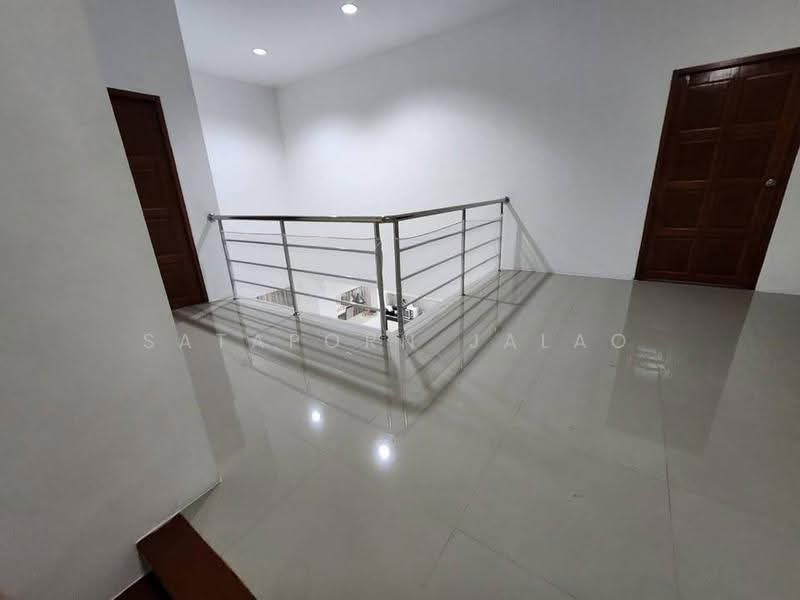 3-BR House, Bangkok, Praborommaharatchawang, Phra Nakhon, Bangkok, 3 Bedrooms, 200 sqm, Single Detached House For Sale, by Sataporn Jalao, 500567631 - DDproperty.com