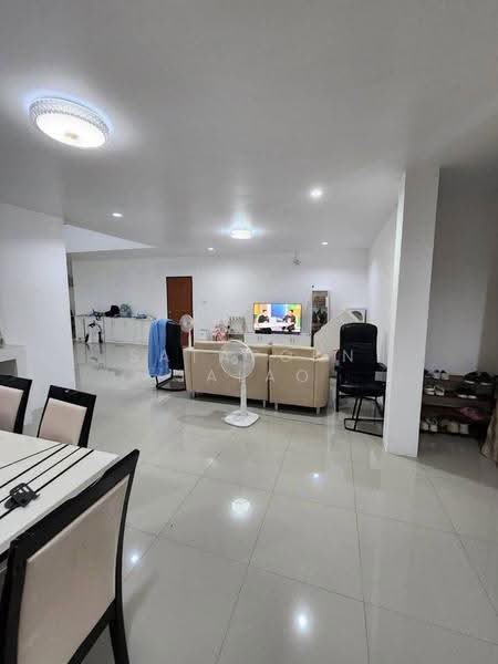 3-BR House, Bangkok, Praborommaharatchawang, Phra Nakhon, Bangkok, 3 Bedrooms, 200 sqm, Single Detached House For Sale, by Sataporn Jalao, 500567631 - DDproperty.com
