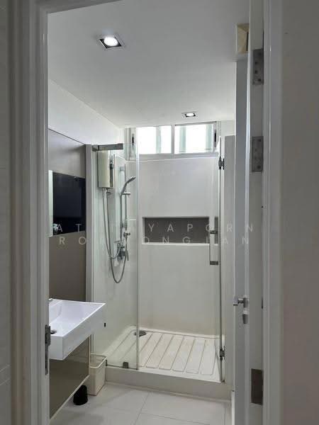 The Room Sathorn-Taksin, Bangkok, 99 Ratchaphruek Road, Bukkalo, Thon Buri, Bangkok, 2 Bedrooms, 81 sqm, Condo For Rent, by Atitayaporn Robwongjan, 500567688 - DDproperty.com
