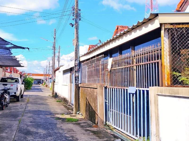 ทาวน์เฮ้าส์ปราสาท สุรินทร์, Surin, Kang Aen, Phrasat, Surin, 2 Bedrooms, 100 sqm, Townhouse For Sale, by The Best Property ต้อม, 500567700 - DDproperty.com