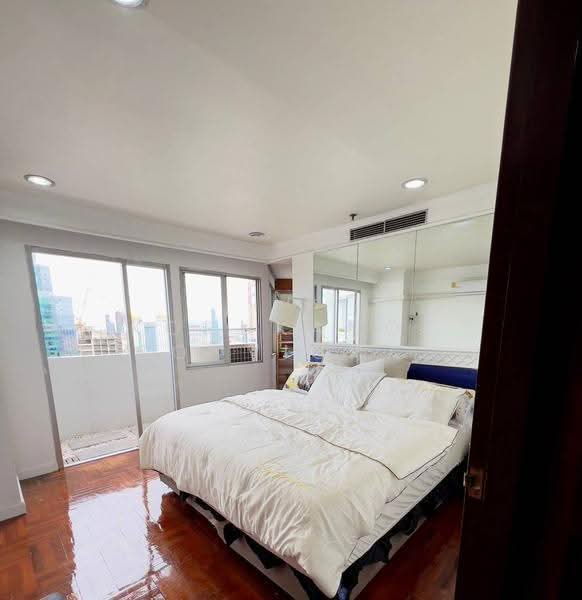 Witthayu Complex, Bangkok, 1673 New Petchaburi Road, Makkasan, Ratchathewi, Bangkok, 2 Bedrooms, 100 sqm, Condo For Rent, by Kornkanok Sonvichai, 500567716 - DDproperty.com
