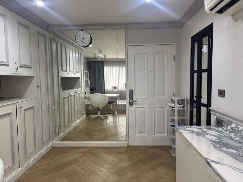 Condo One Sathorn, Bangkok, Yenakat, Chong Nonsi, Yan Nawa, Bangkok, 1 Bedroom, 30 sqm, Condo For Sale, by Napat Thamakulangkul, 500567724 - DDproperty.com
