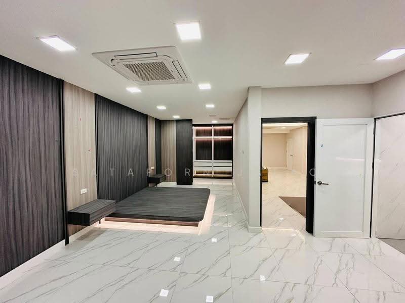 บ้าน 3-ห้องนอน, กรุงเทพ, ห้วยขวาง, กรุงเทพ, 290 ตร.ม., บ้านเดี่ยว ขาย, โดย Sataporn Jalao, 500567736 - DDproperty.com